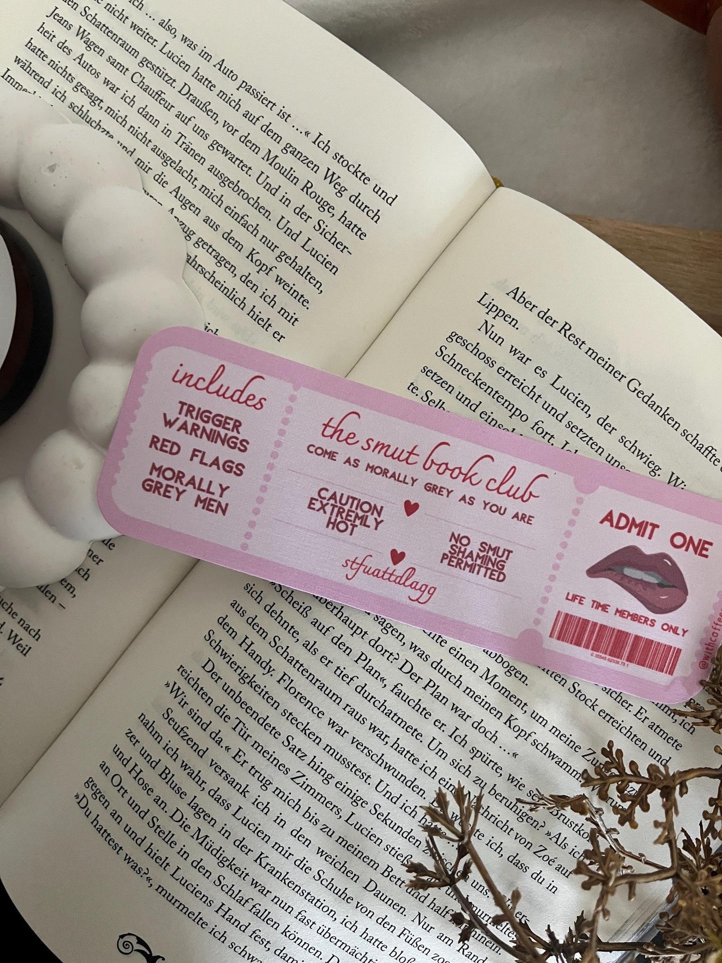 Lesezeichen „Smut book club“