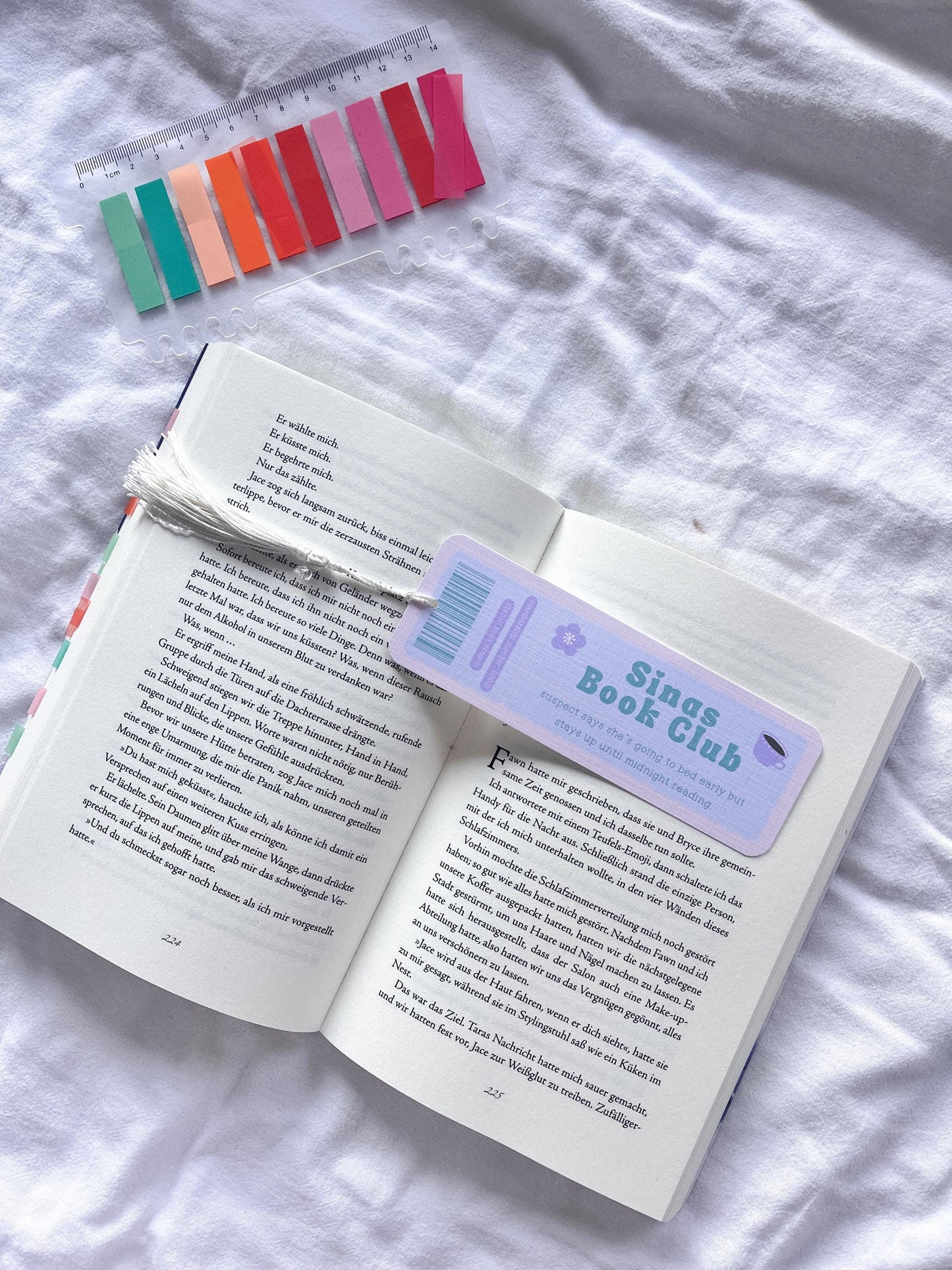Personalisierbares Lesezeichen „Book Club Ticket“