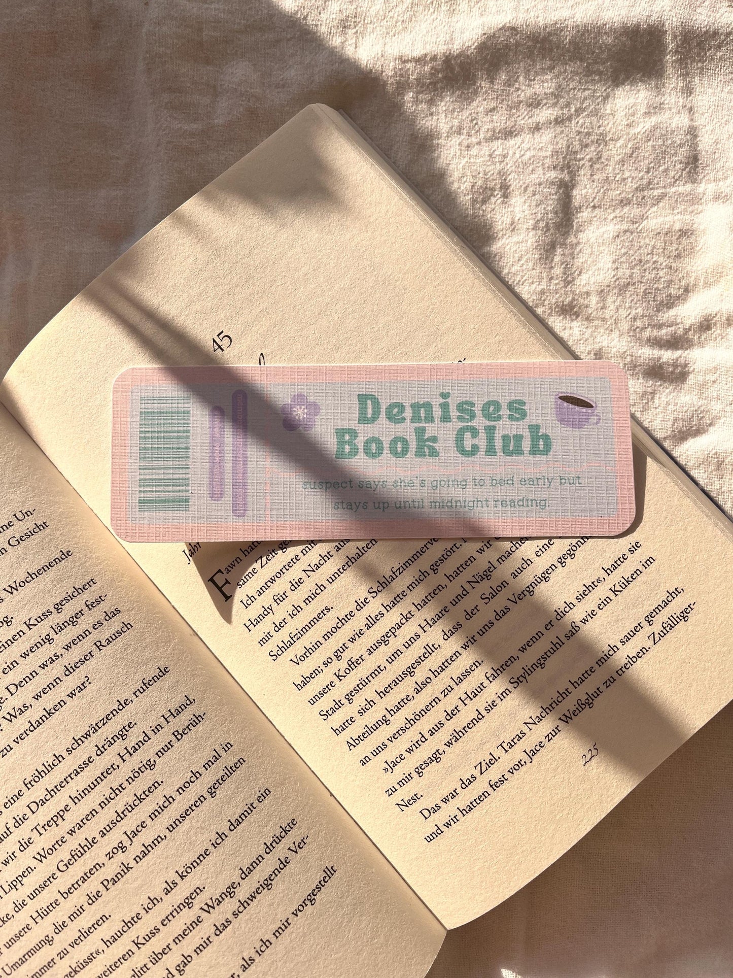 Personalisierbares Lesezeichen „Book Club Ticket“
